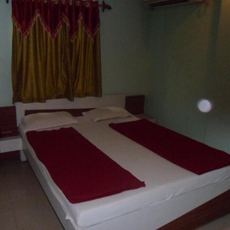 Hotel Shree Rudraksh Сомнатх Экстерьер фото